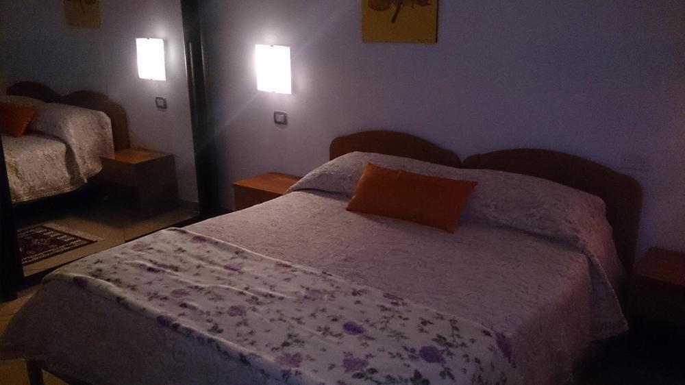 Il Mirto E La Rosa Bed & Breakfast Arenella  Dış mekan fotoğraf