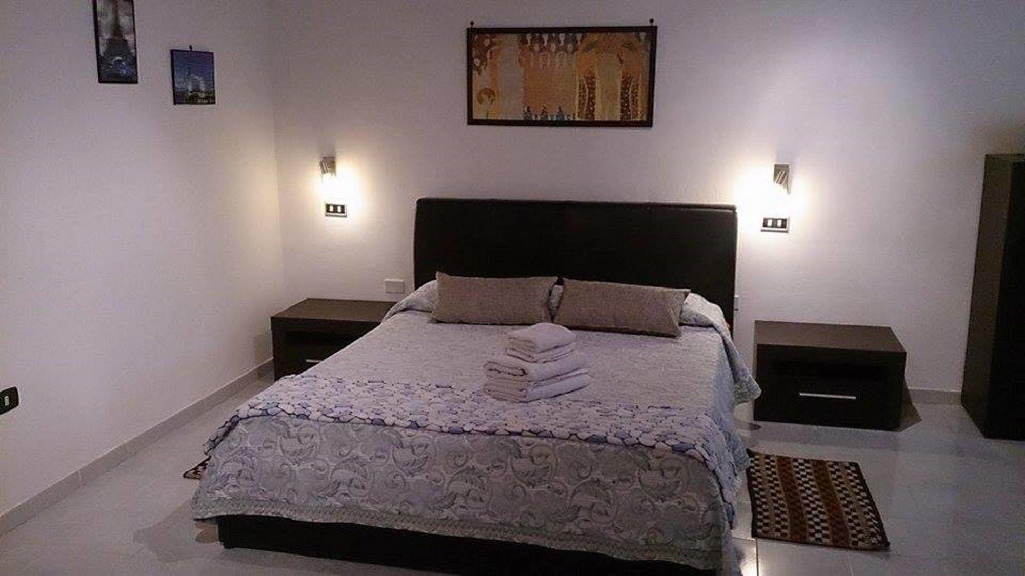 Il Mirto E La Rosa Bed & Breakfast Arenella  Dış mekan fotoğraf