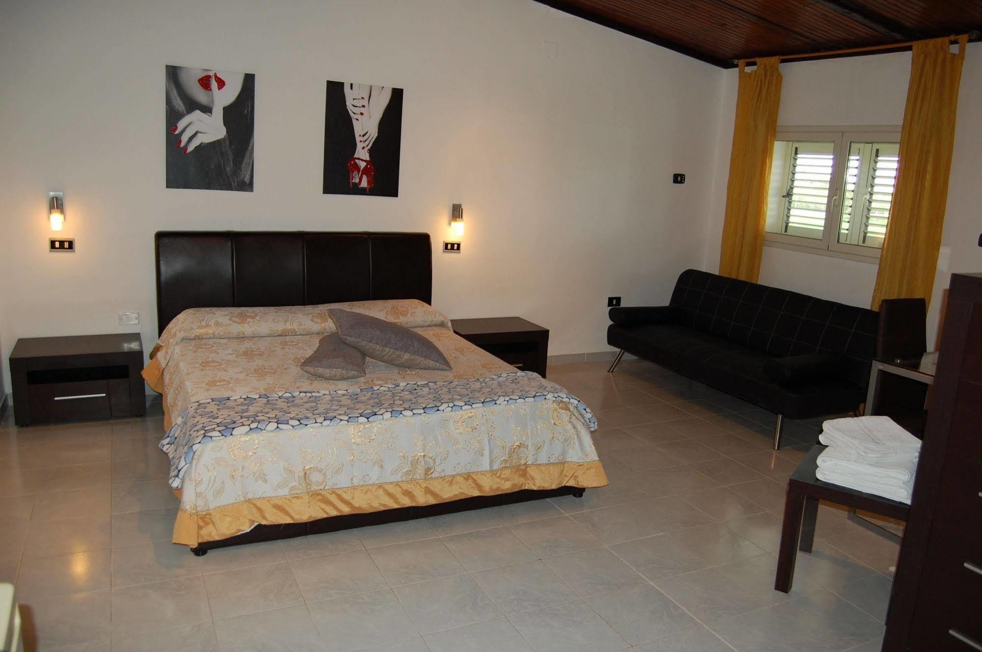 Il Mirto E La Rosa Bed & Breakfast Arenella  Dış mekan fotoğraf